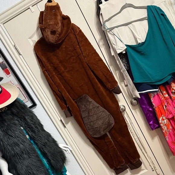 NWT Tipsy Elves Brown Beaver Costume Zip Front Onesie Jumpsuit - Picture 3 of 8